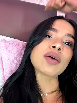 Bella Smiith  online show from November 27, 7:36 pm