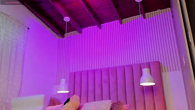 ScarlettDreamss7 online show from June 1, 10:59 am