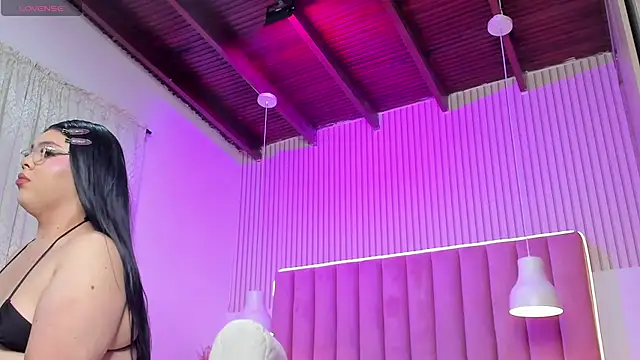 ScarlettDreamss7 online show from May 22, 11:41 am