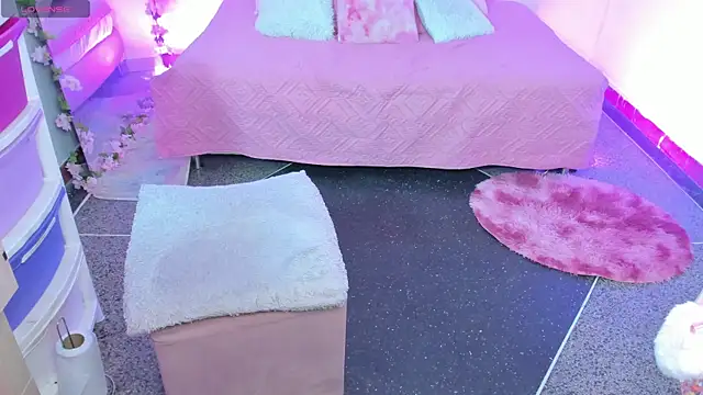 ScarlettDreamss7 online show from December 19, 11:34 am