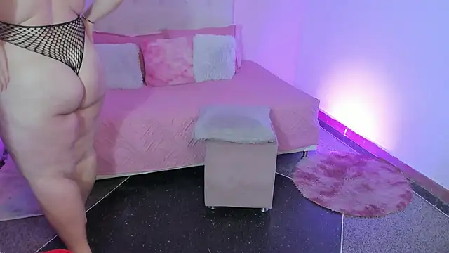 Snapshot of ScarlettDreamss7 chatting on November 9, 3:38 pm ScarlettDreamss7 online show from November 9, 3:38 pm