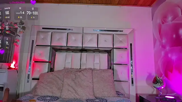 emili clark online show from January 13, 4:27 am