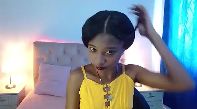 Snapshot of LITTLEDOLLHOT chatting on January 31, 2:49 pm LITTLEDOLLHOT online show from January 31, 2:49 pm