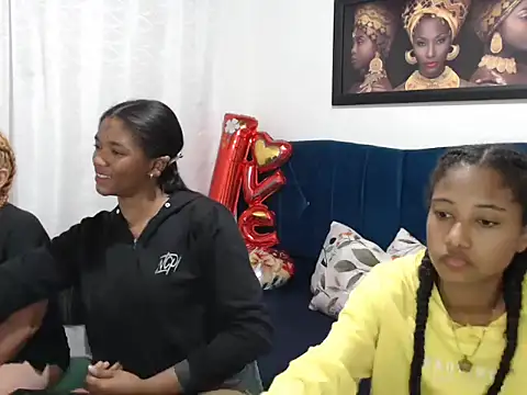 Snapshot of LITTLEDOLLHOT chatting on February 28, 11:03 am LITTLEDOLLHOT online show from February 28, 11:03 am