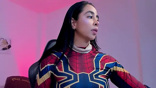 sophierooy22 online show from October 25, 12:10 am