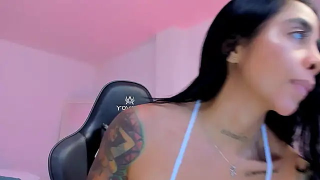 sophierooy22 online show from April 19, 12:44 am