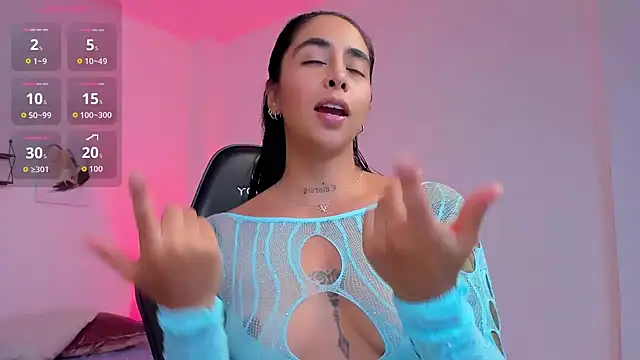 sophierooy22 online show from November 4, 6:11 pm