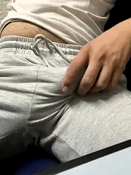 Greeneyes0820 online show from September 20, 7:57 am