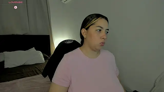 brithany olson25 online show from March 15, 3:35 am