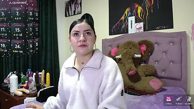 Emmie Hot online show from March 14, 11:49 am