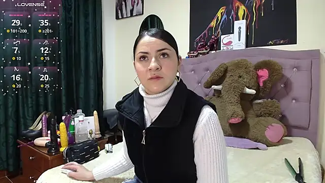 Emmie Hot online show from November 6, 11:58 am