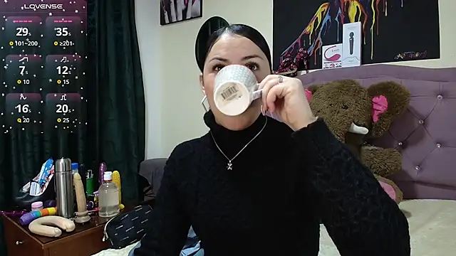 Emmie Hot online show from October 16, 12:13 pm