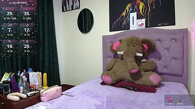 Emmie Hot online show from March 20, 11:44 am