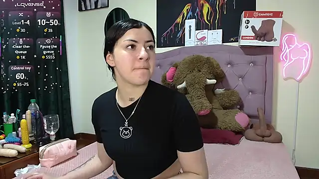 Emmie Hot online show from May 25, 11:53 am