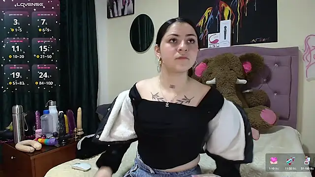 Emmie Hot online show from September 27, 12:11 pm