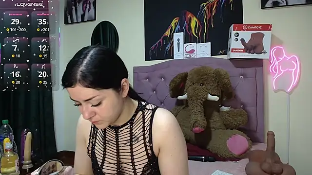 Emmie Hot online show from June 4, 11:48 am