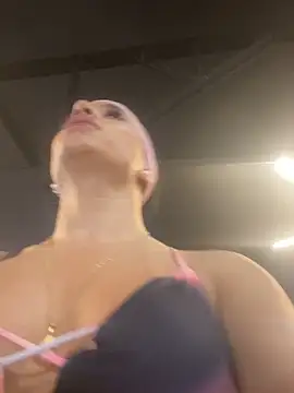 Snapshot of valerietnt chatting on February 19, 4:00 pm valerietnt online show from February 19, 4:00 pm