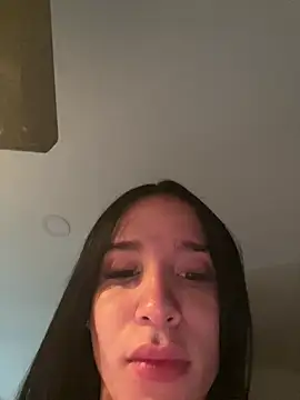 Snapshot of valerietnt chatting on March 7, 1:51 pm valerietnt online show from March 7, 1:51 pm