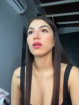 thompsonabella666 online show from March 7, 10:04 pm