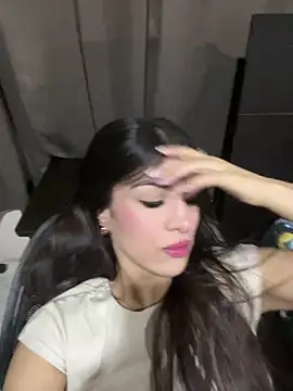 thompsonabella666 online show from February 5, 6:48 pm