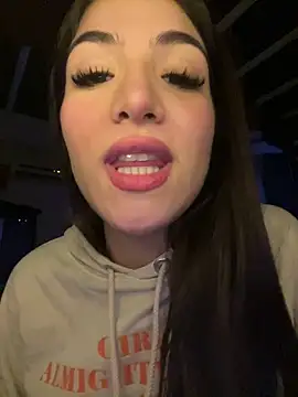 thompsonabella666 online show from February 15, 10:10 pm