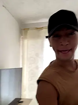 Diegosavage3 online show from November 9, 4:33 pm