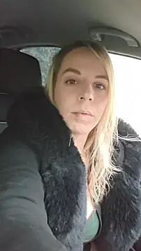 SweetyNinaOff1 online show from January 17, 3:37 pm
