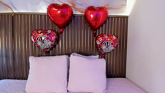 Snapshot of elevensky chatting on February 13, 7:36 pm elevensky online show from February 13, 7:36 pm