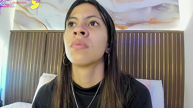 Snapshot of elevensky chatting on December 21, 8:42 pm elevensky online show from December 21, 8:42 pm