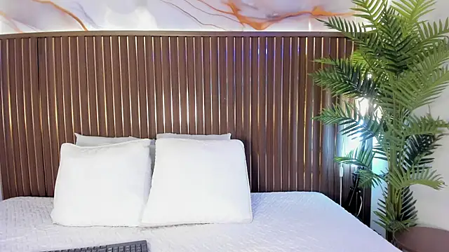 elevensky online show from March 31, 8:22 pm