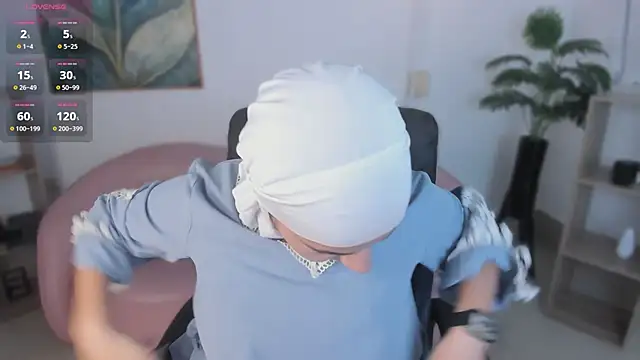 Ayha khalaf online show from October 26, 1:17 am