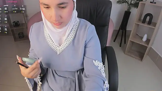 Ayha khalaf online show from October 18, 1:29 am