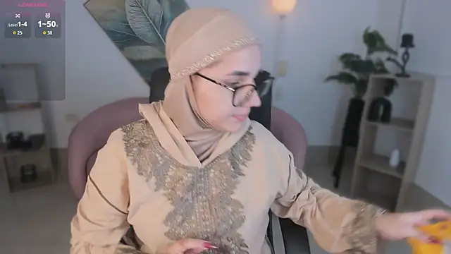 Ayha khalaf online show from October 30, 1:15 am