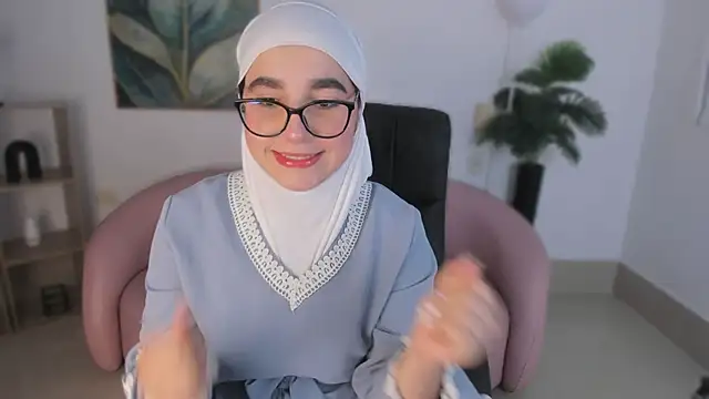 Ayha khalaf online show from September 23, 1:45 am