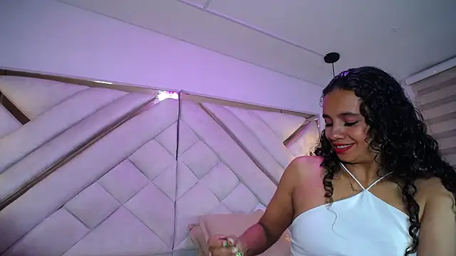 luxurycoupl online show from November 27, 3:51 am