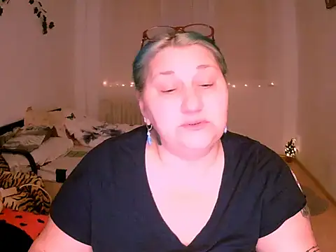 Marryllunax online show from January 15, 7:39 pm