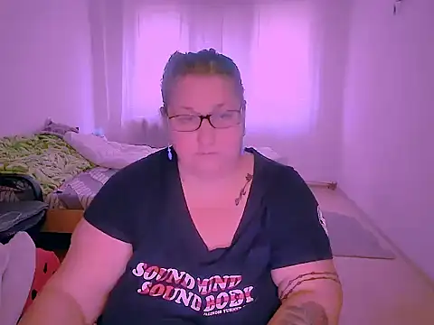 Marryllunax online show from November 27, 10:05 am