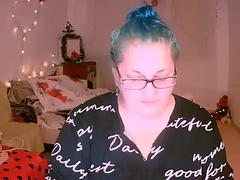 Marryllunax online show from December 21, 6:53 pm