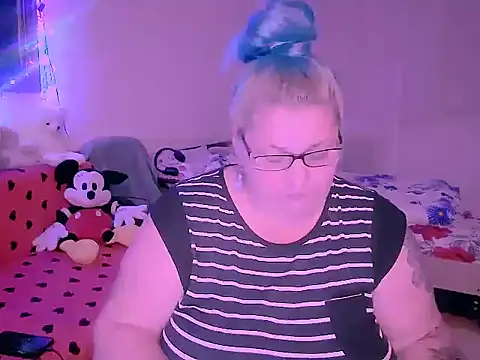 Marryllunax online show from November 29, 4:07 pm