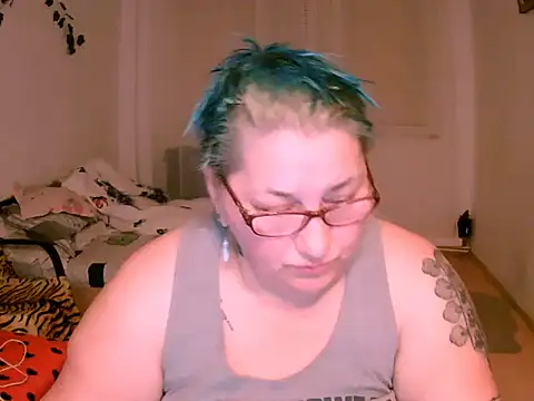 Marryllunax online show from January 14, 8:45 pm