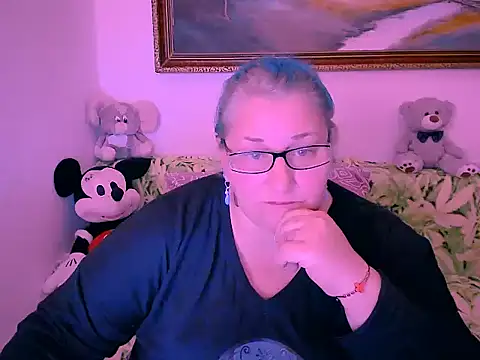 Marryllunax online show from October 30, 3:31 pm