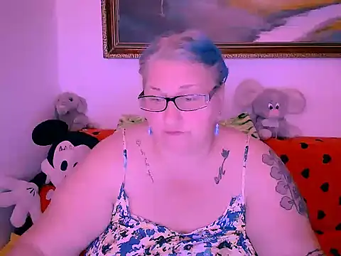 Marryllunax online show from October 26, 5:46 pm