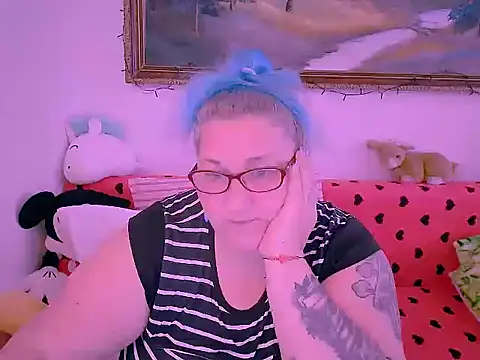 Marryllunax online show from November 21, 10:36 am