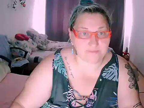 Marryllunax online show from July 2, 9:26 am