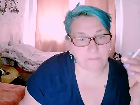 Marryllunax online show from May 17, 1:44 pm