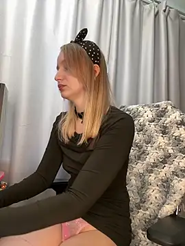 LillyFan-X online show from June 5, 4:39 am