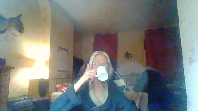 rosanetrav online show from November 7, 5:23 am