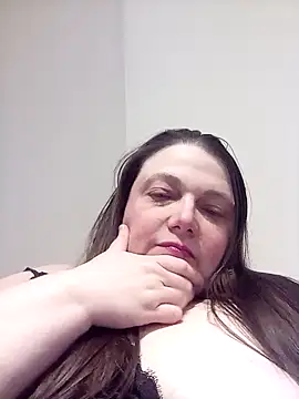 HotHornyEmmaX online show from March 20, 9:02 pm