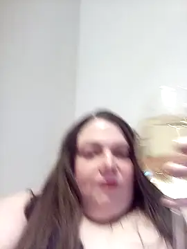 HotHornyEmmaX online show from February 26, 5:42 pm