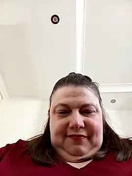 HotHornyEmmaX online show from April 23, 11:38 am